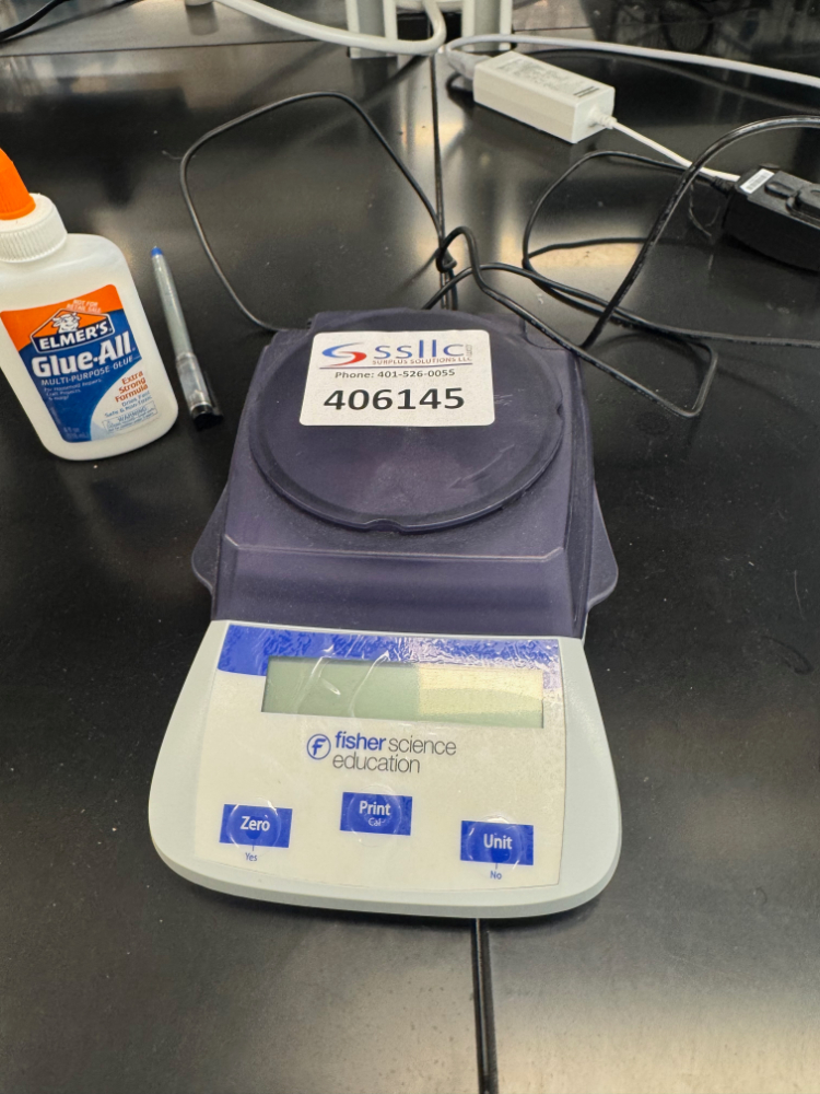 Image of Fisher Science Education SLF901 Digital Scale